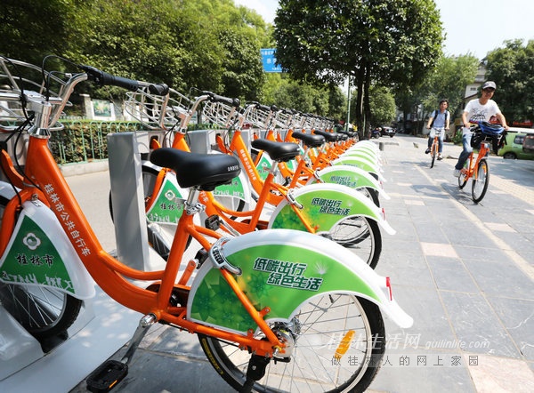 記者提前體驗(yàn)公共自行車:一小時內(nèi)輕松穿越市區(qū)